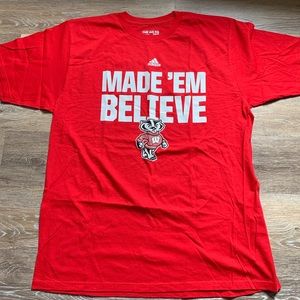 🔥Adidas T-shirt Sz XL🔥